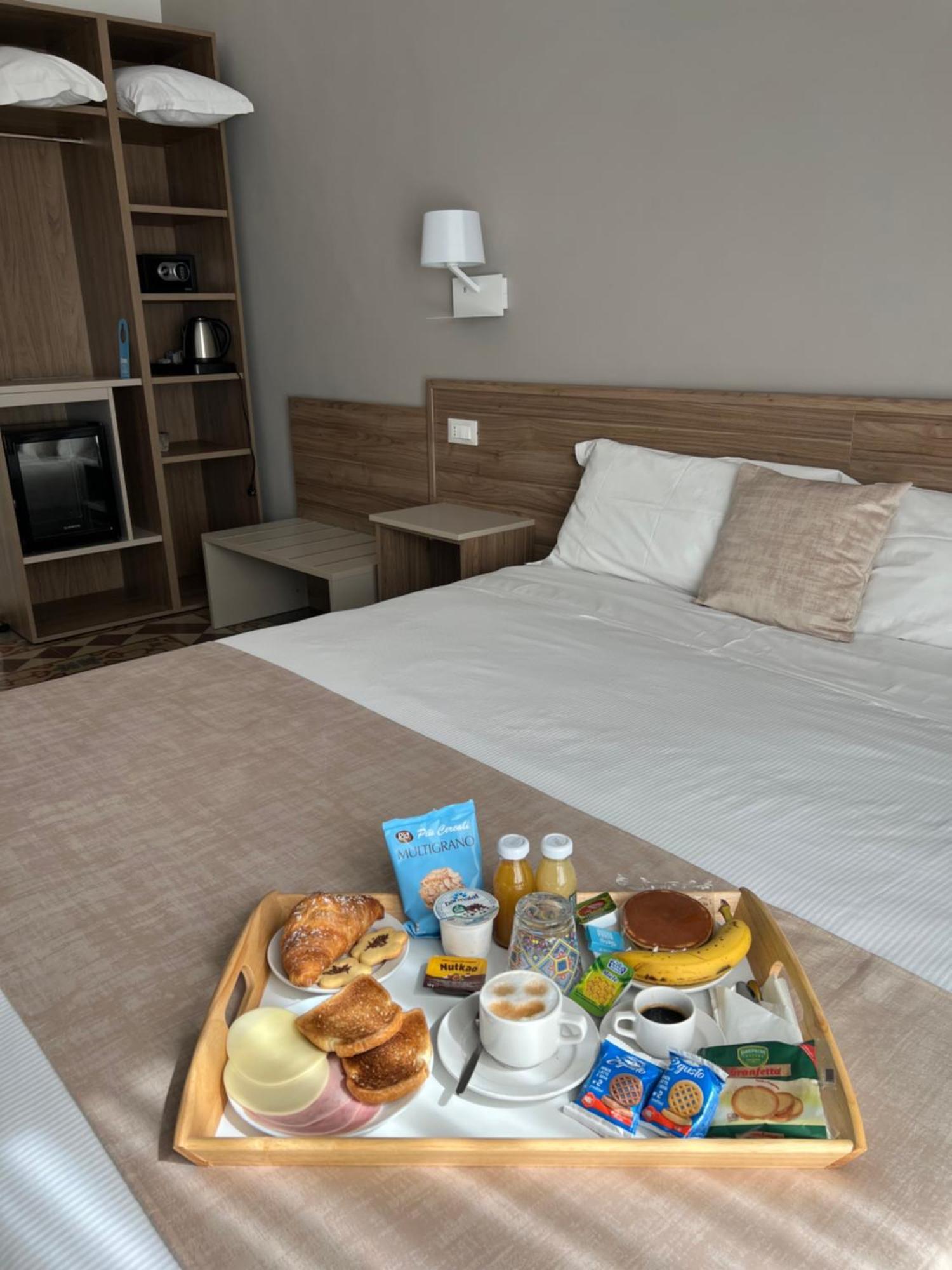 Nove Volte B&B Катанія Екстер'єр фото